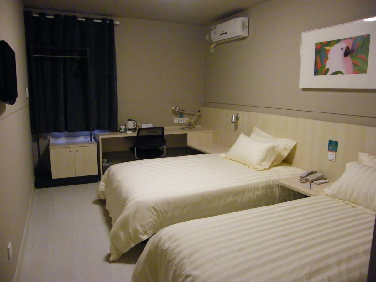 Jinjiang Inn Shenyang North Railway Station Huigong Square Bagian luar foto
