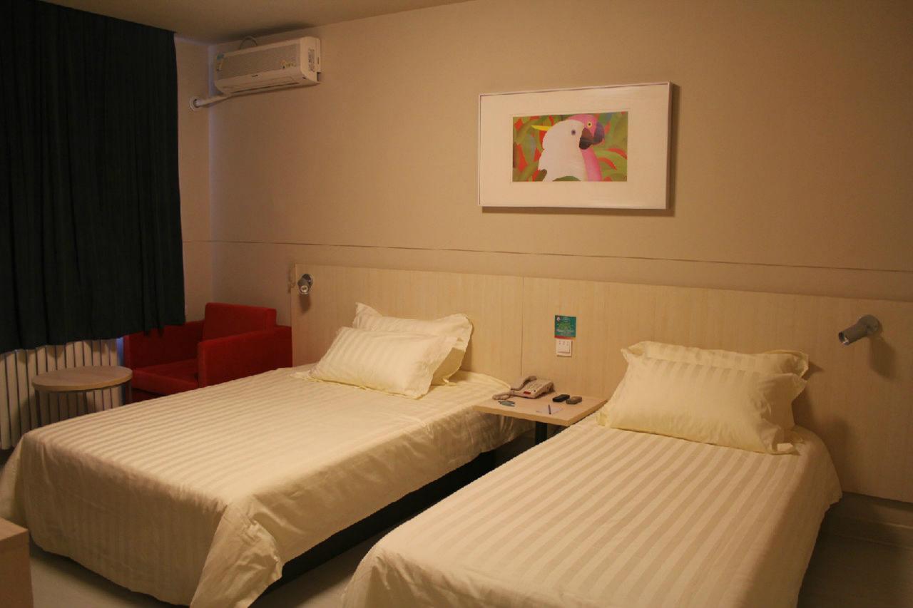 Jinjiang Inn Shenyang North Railway Station Huigong Square Bagian luar foto
